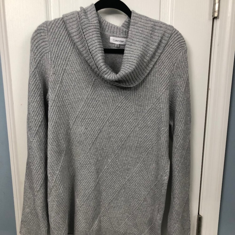 Gray Calvin Klein patterned textured cowlneck sweater.  used.